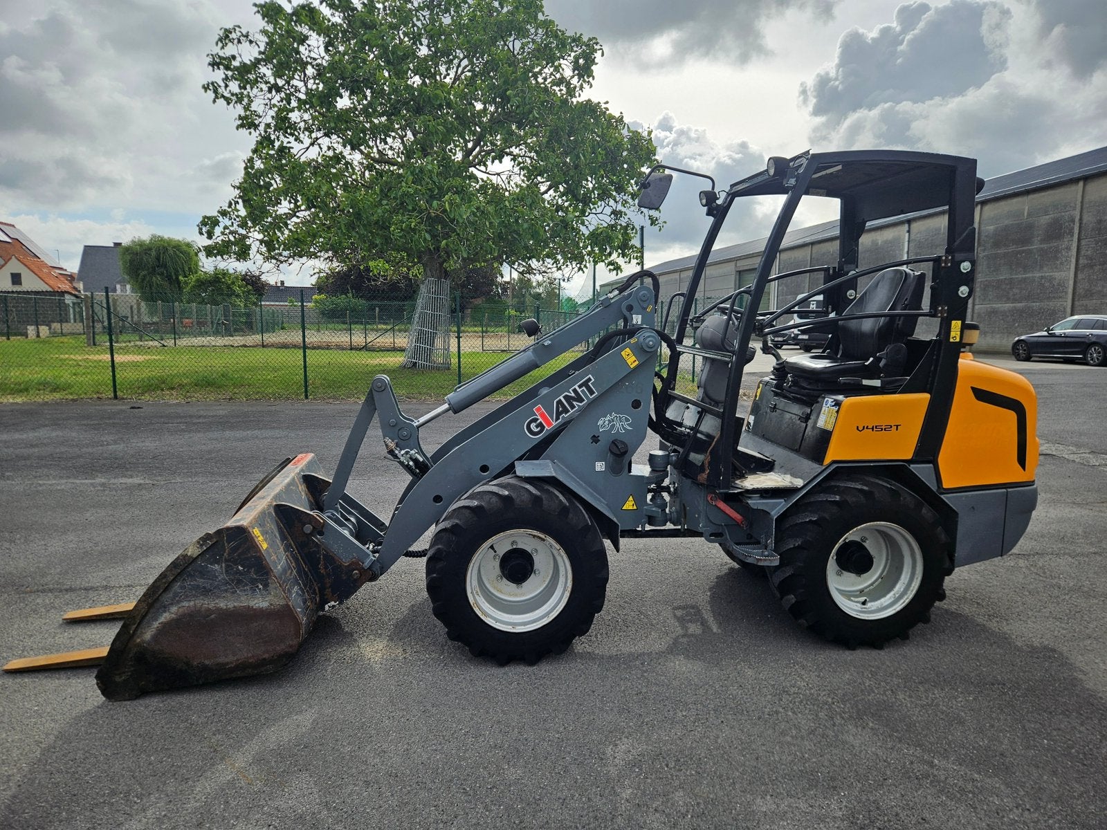 Chargeur Giant V452T, Enlèvement