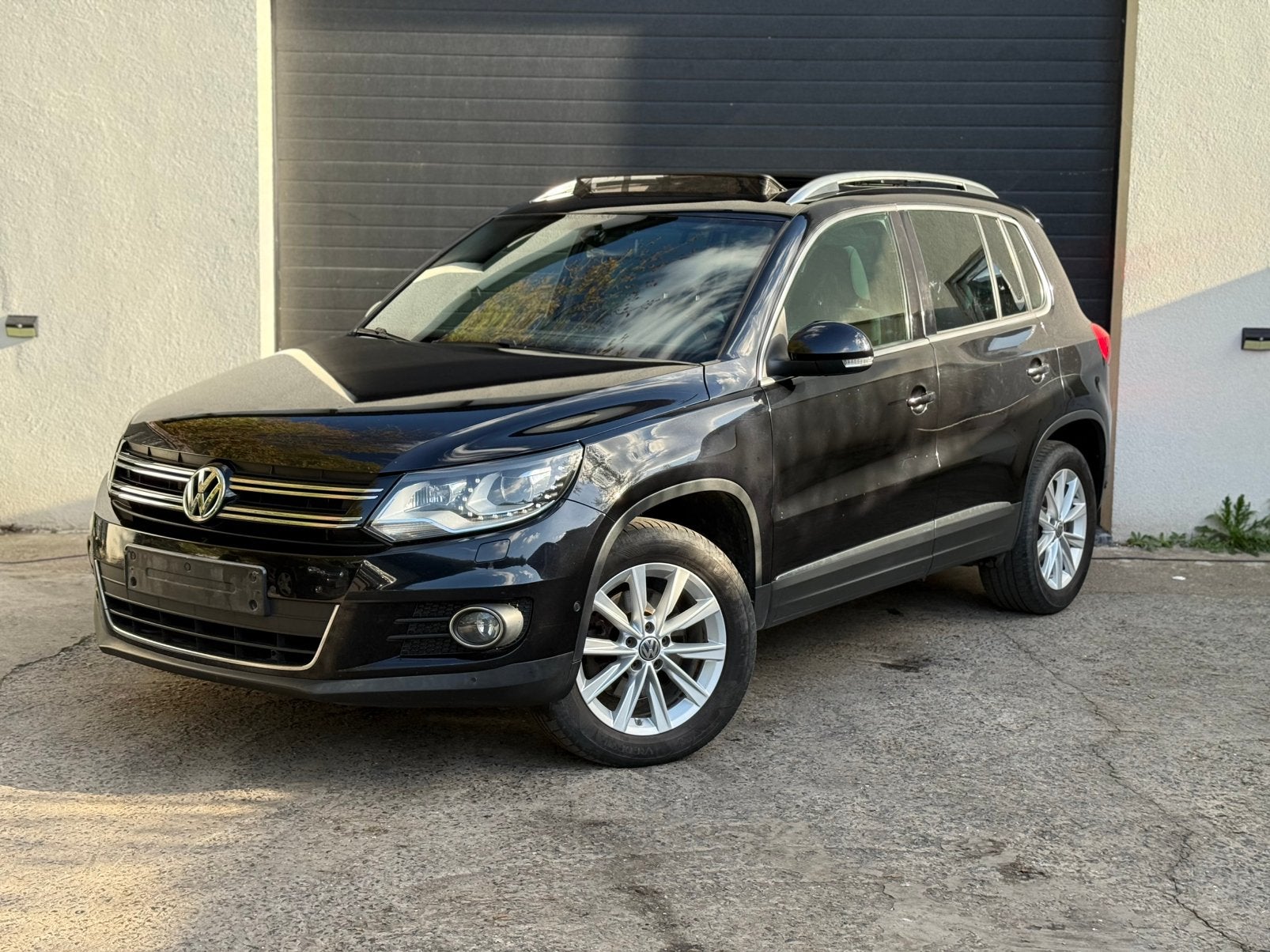 VOLKSWAGEN TIGUAN 1.4 TSI SPORT & STYLE - PANORAMADAK, Auto's, Euro 5, Zwart, Alcantara, Zwart