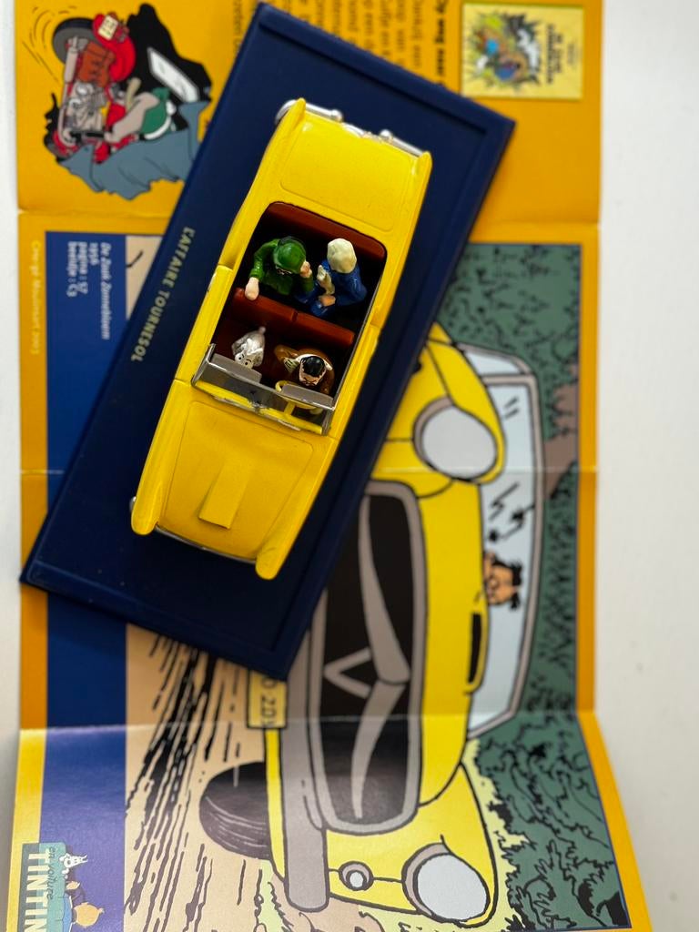 Kuifje auto 1:43  de bordurische cabrio uit Zaak zonnebloem, Enlèvement ou Envoi, Tintin, Comme neuf