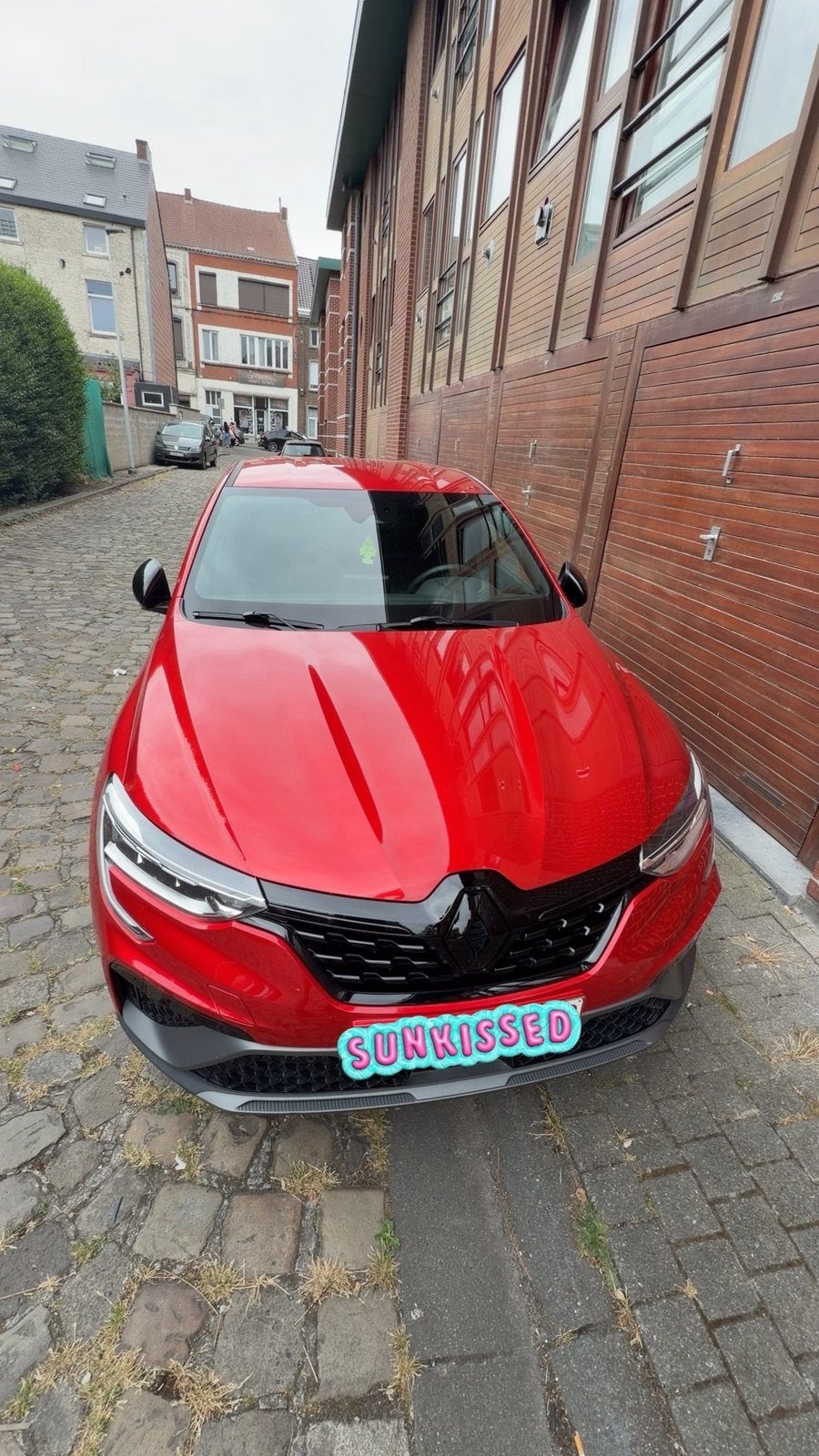 Renaud Arkana Hybride 1600 électrique essence, Autos, Rouge, Achat, Toit ouvrant, Noir