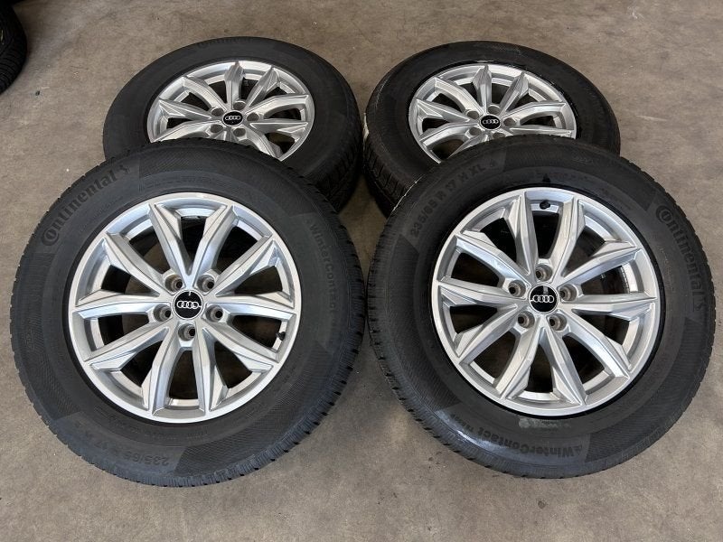 17 inch originele velgen + winterbanden Audi Q5 80A601025J, Auto-onderdelen, Gebruikt, -, -, Banden en Velgen