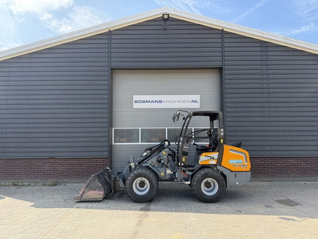 Giant G2700 X-TRA HD+ minishovel / kniklader 2026 150 uur, Tobroco, Info@tobroco.nl, Sprendlingenstraat 57
5061 KM  Oisterwijk