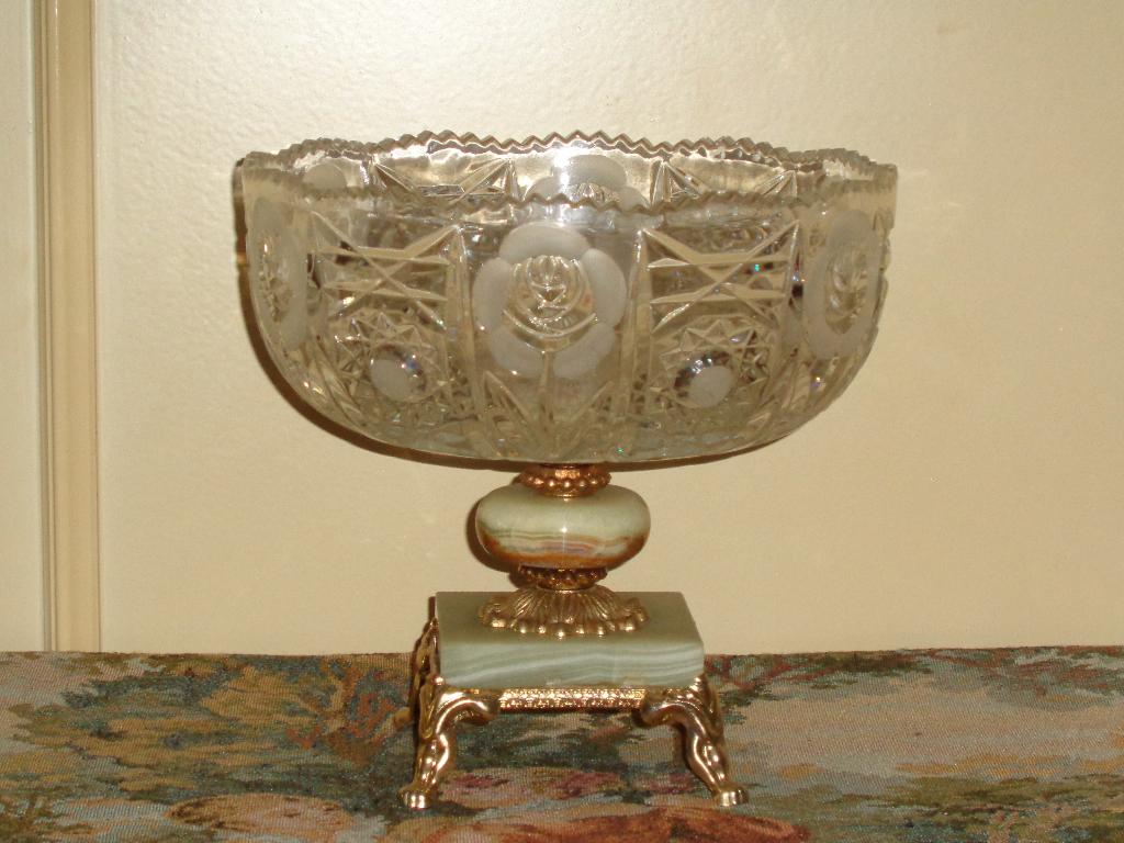 Coupe à fruits en cristal de Bohême onyx et métal, Antiquités & Art, Enlèvement