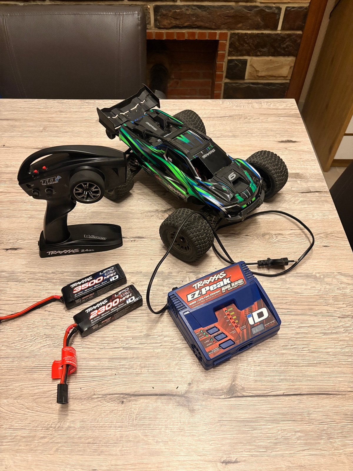 Traxxas mini xrt, Enlèvement, Comme neuf
