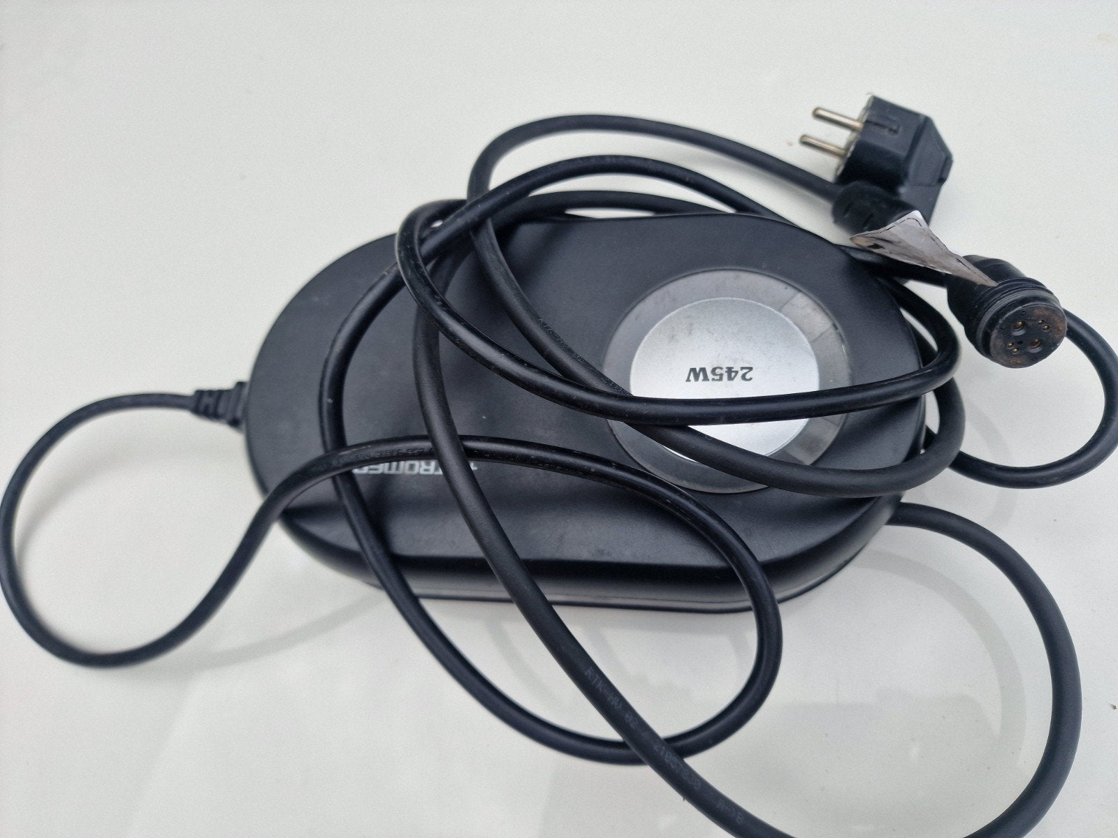stromer oplader, Enlèvement