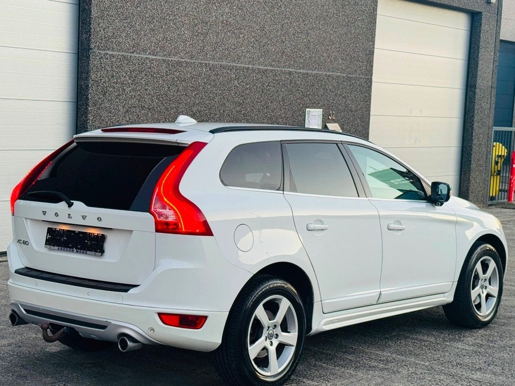 VOLVO XC60 2.0 D4 R-DESİGN CUİR GPS XENON LED 1’ERMAİN EURO5, Auto's, Euro 5, Regensensor, Wit, 120 kW