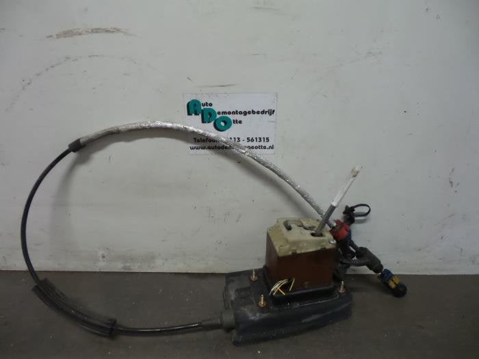 Levier de sélection automatique d'un Peugeot 407, -, 3 mois de garantie, Utilisé, -