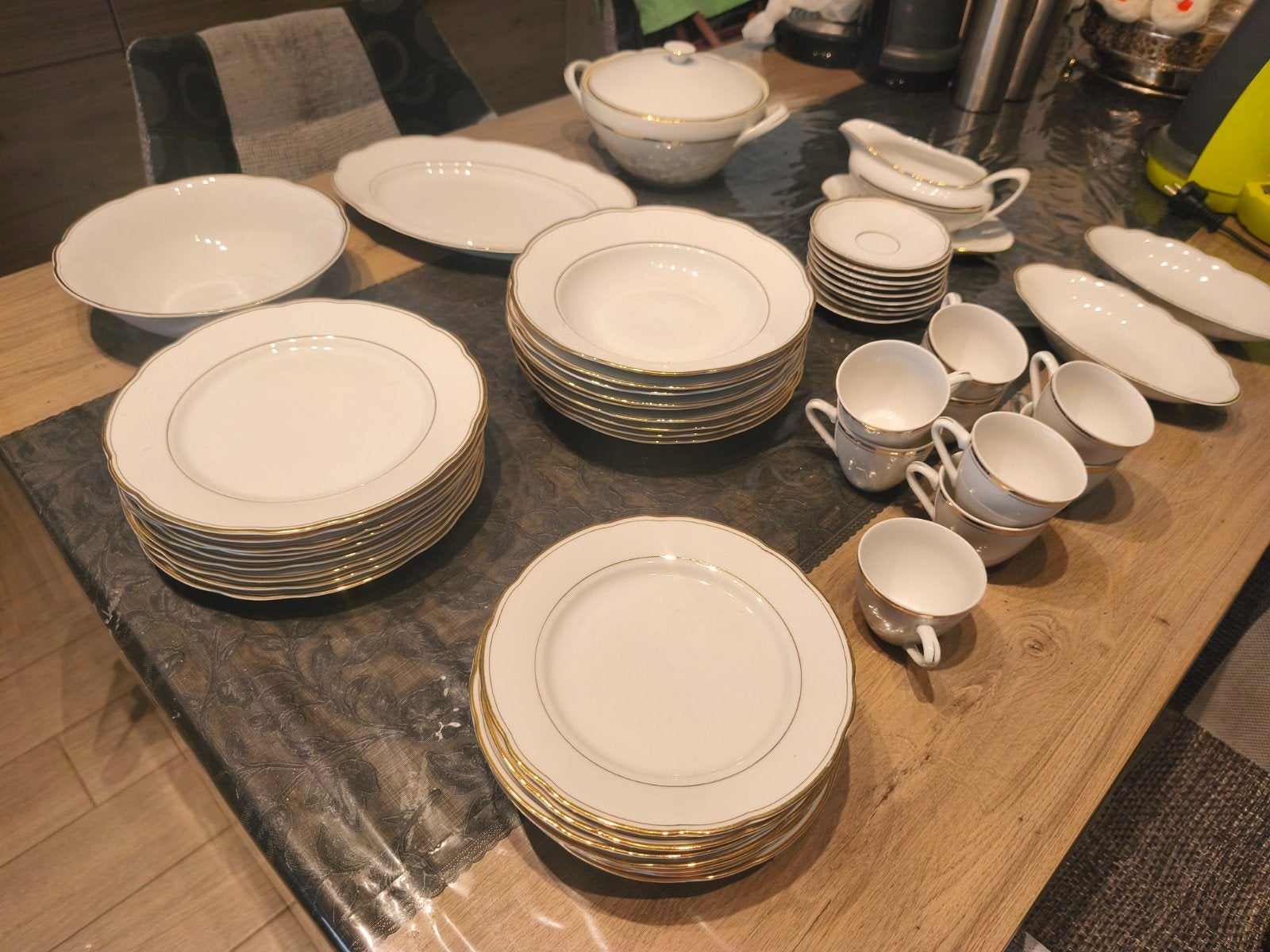 Antiek EPIAG Czechoslovakia dinerservies – Wit/Gouden rand, Antiquités & Art, Enlèvement