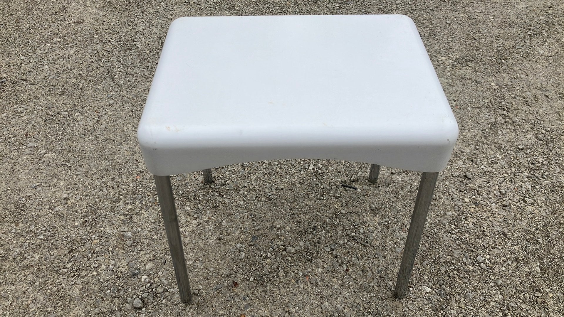 Vintage bijzettafeltje of krukje, Ophalen of Verzenden, Gebruikt, Kunststof