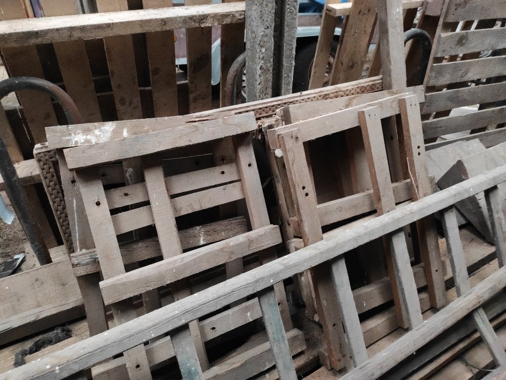 Gratis droog brandhout, stookhout, Ophalen