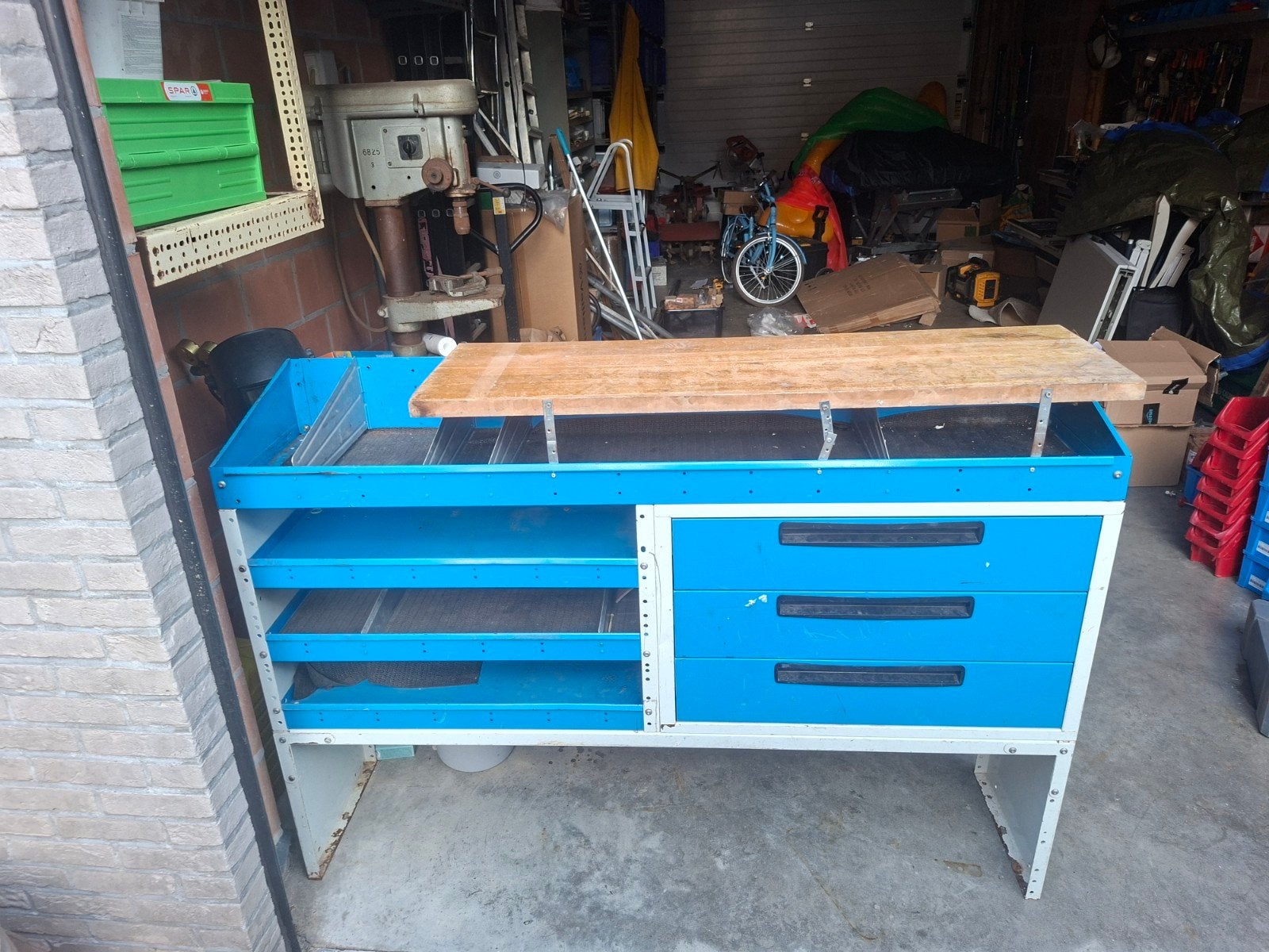 Inrichting bestelwagen, Ophalen, Gebruikt
