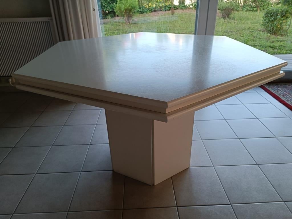 Table hexagonale de 70cm de côté avec pied central, Antiquités & Art, Art | Objets design, Bois, 78 cm, Table, Blanc