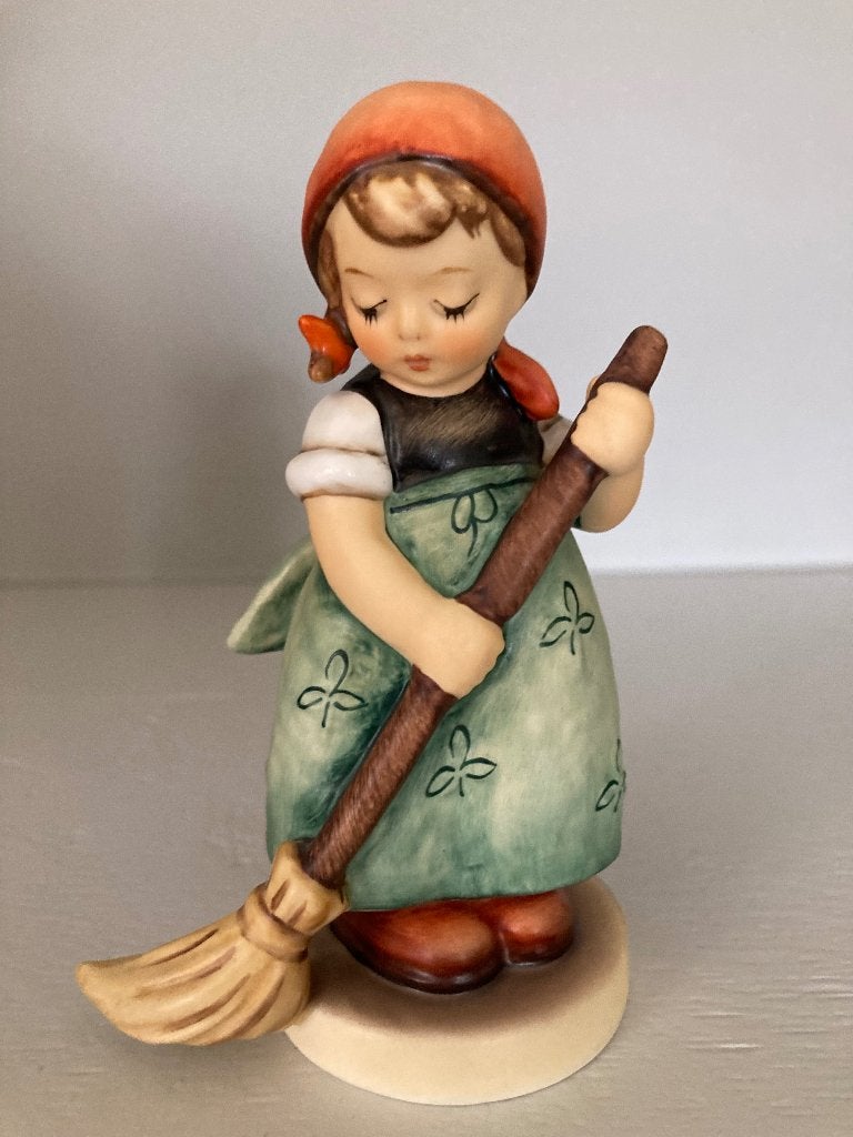 Hummeltje 'Little sweeper', Ophalen of Verzenden, Zo goed als nieuw, Hummel