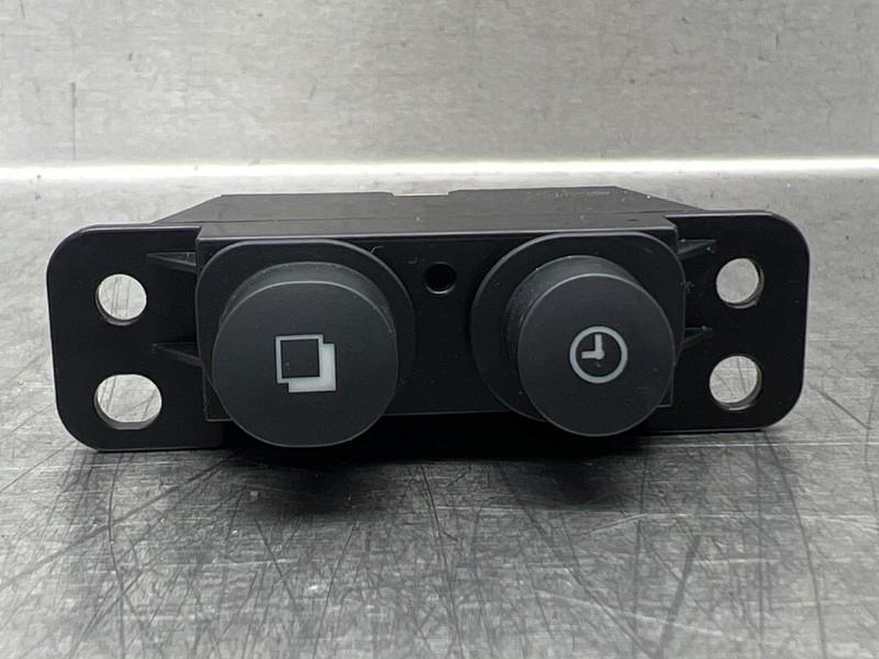 COMMUTATEUR DIVERS Nissan Note (E12) (|3007532|), Utilisé, Nissan