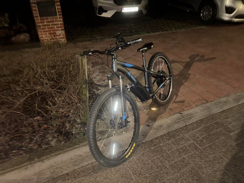 MTB conversian kit, Fietsen en Brommers, Elektrische fietsen, Ophalen, Zo goed als nieuw, 30 tot 50 km per accu, Overige merken