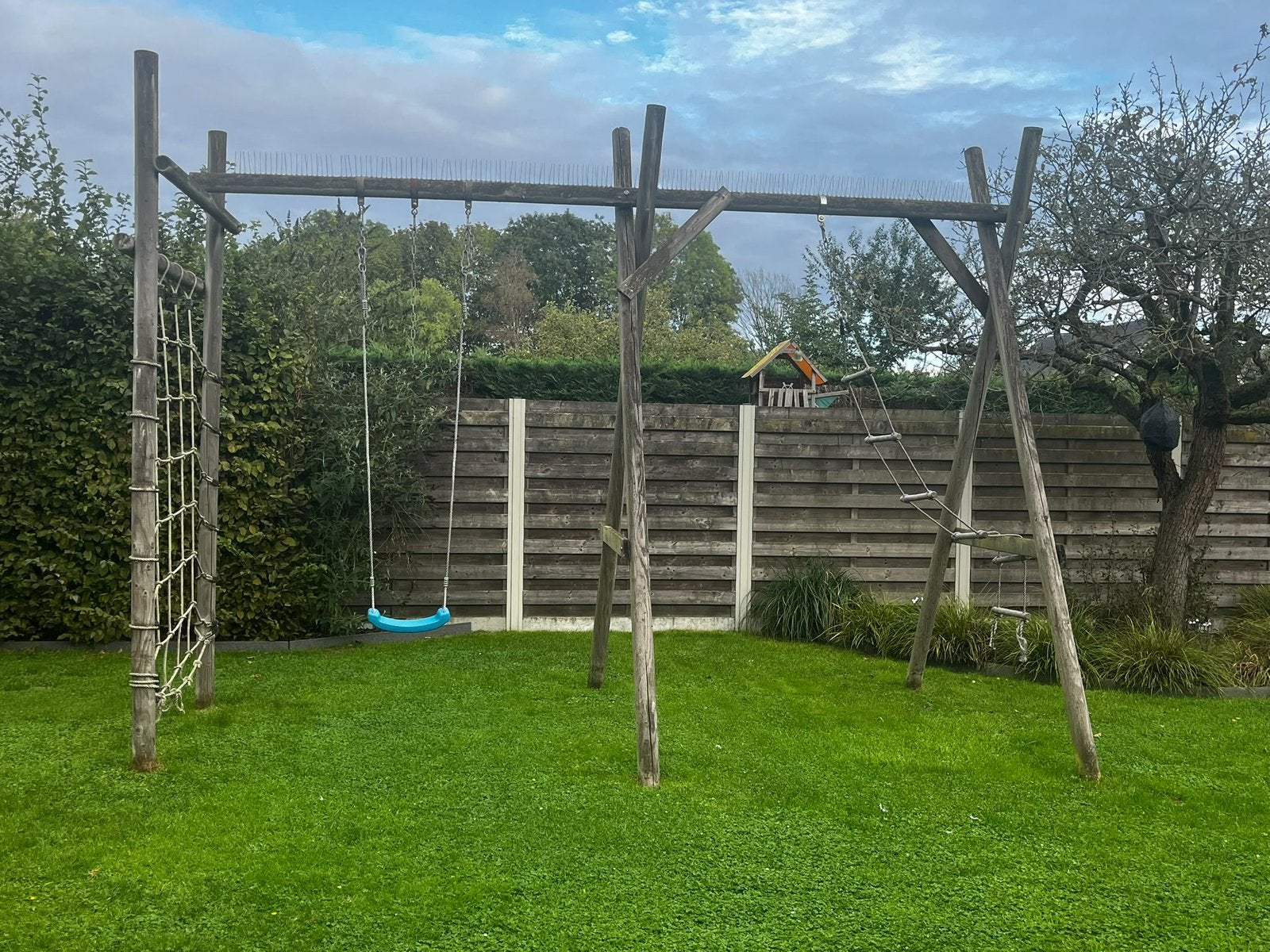 Houten schommel met ladder en klimrek, Enlèvement, Utilisé, Balançoire