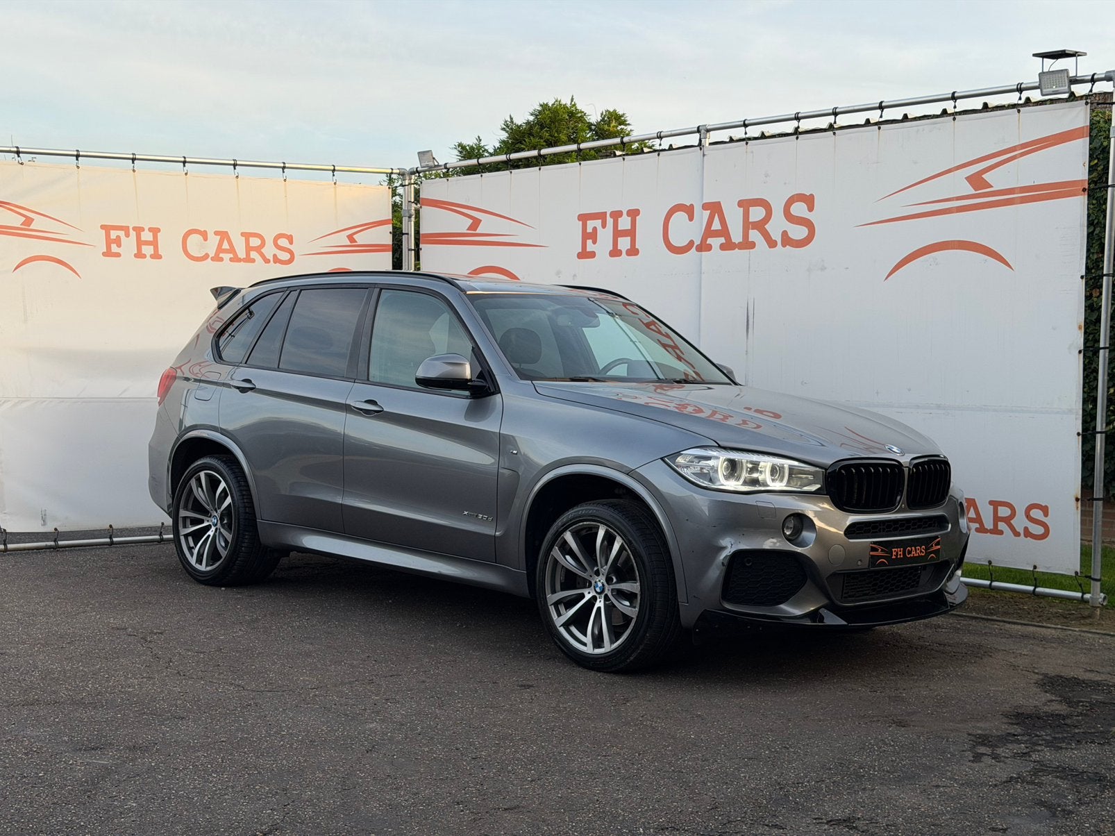 BMW X5 xDrive30d *M PACKET*M SPORT AUTOMAAT*PANO*HUD*EURO6b*, Auto's, Automaat, Dealer onderhouden, 2993 cc, 164 g/km
