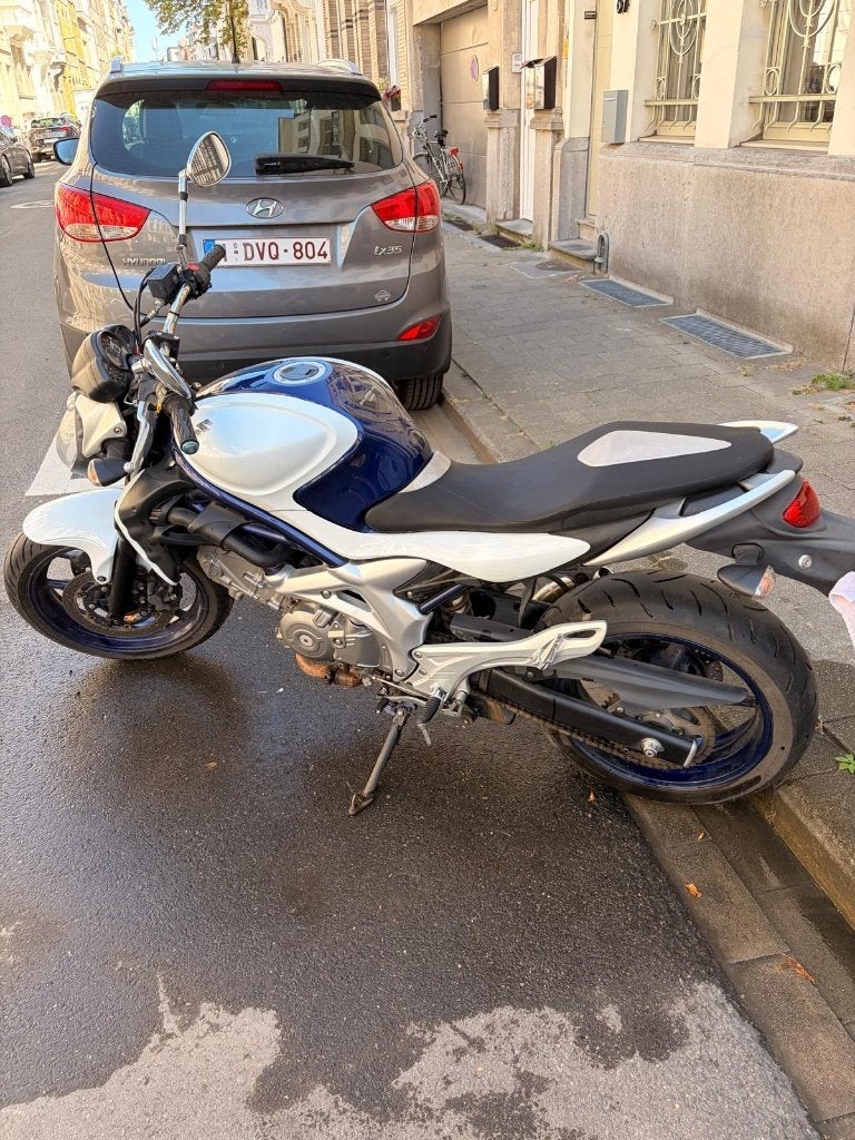 Suzuki Gladius 650, Motoren, Occasion, Motorrijbewijs A, Meer dan 35 kW, Handgeschakeld