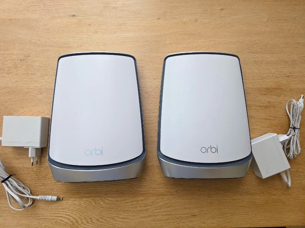 Netgear Orbi RBR850 + RBS850 WiFi 6 Mesh Set, Informatique & Logiciels, Amplificateurs wifi, Enlèvement ou Envoi, Comme neuf, Netgear