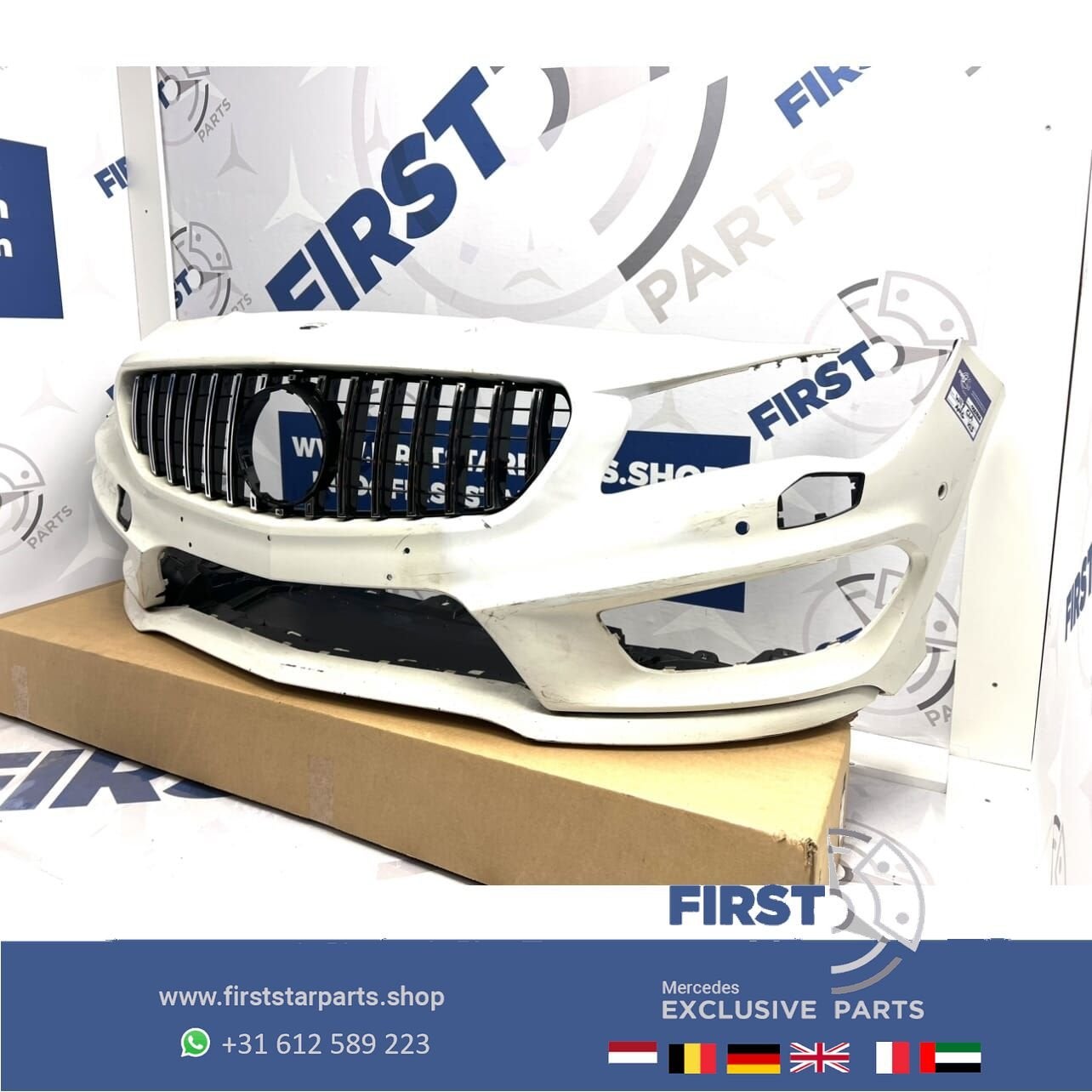 W117 BUMPER C117 CLA AMG VOORBUMPER WIT ZWART GRIJS ROOD BLA, Gebruikt, -, Voor, Ophalen of Verzenden