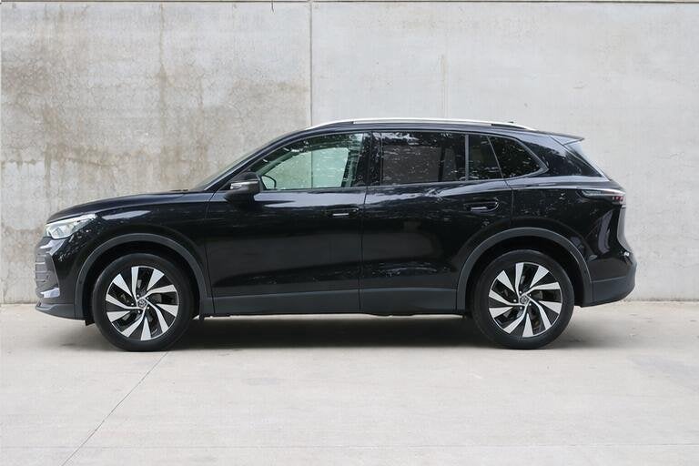 Volkswagen Tiguan 1.5 eTSI DSG LIFE 150pk! MATRIX LED TREKH, Auto's, Volkswagen, 0 cilinders, 1498 cc, Zwart, 0 kg