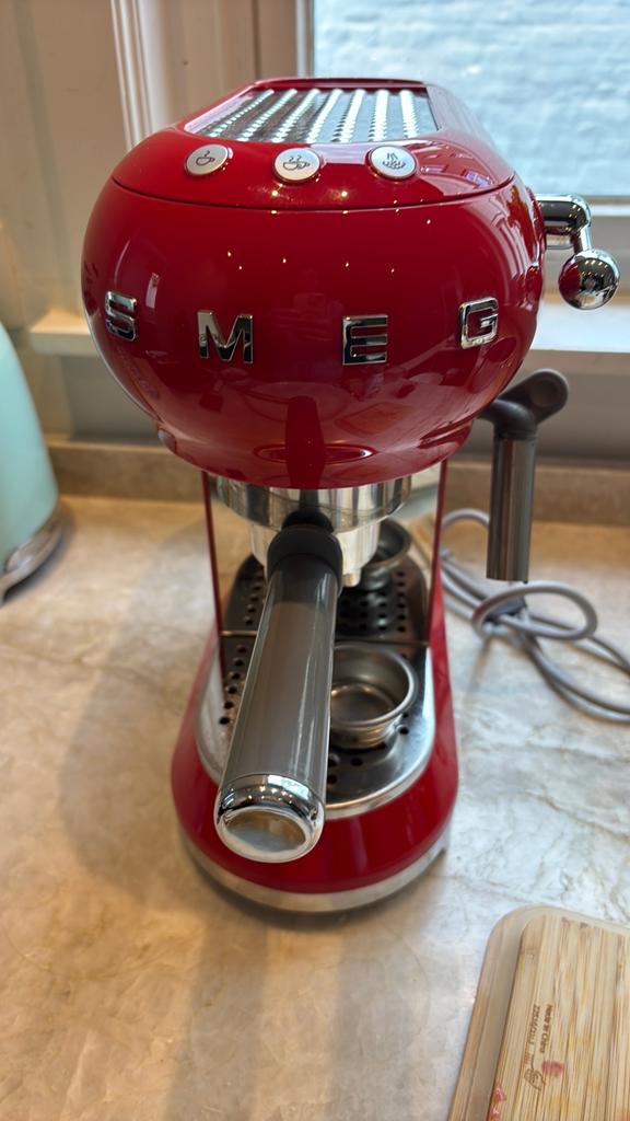 Smeg, Elektronische apparatuur, Koffiezetapparaten, Ophalen, Zo goed als nieuw