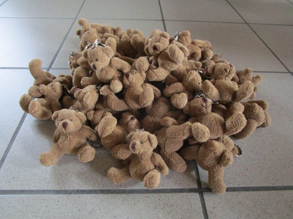 Grand lot de porte-clés oursons en peluche +/- 40 pièces, Enfants & Bébés, Jouets | Peluches, Neuf, Ours, Overige karakters, Petit (moins de 20 cm)