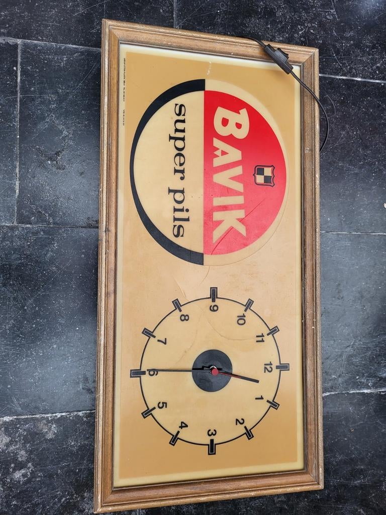 Bavik klok reclame lichtreclame, Verzamelen, Ophalen