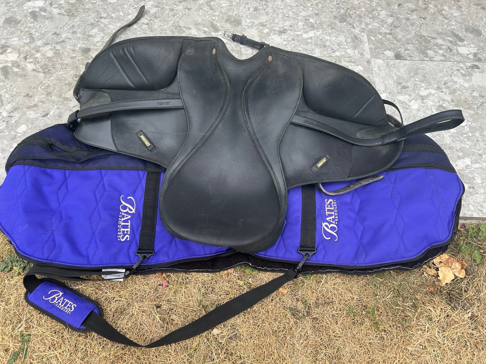Wintec dressuurzadel en paarden materiaal, Dieren en Toebehoren, Paarden en Pony's | Zadels, Ophalen, Gebruikt, Dressuur, M (17 inch)