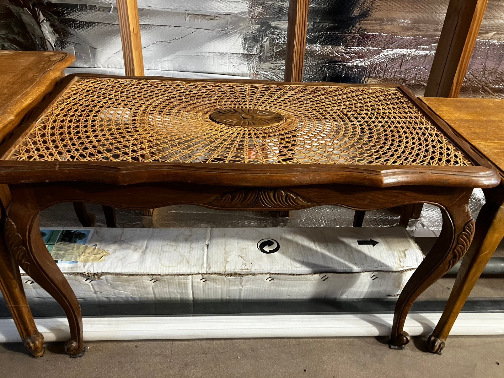 Antiek Chippendale Louis XIV bijzettafel, Enlèvement