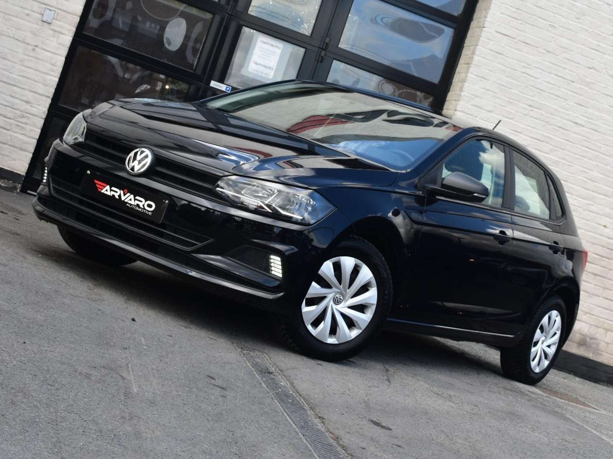 Volkswagen Polo 1.0i Comfortline / Navi / Cruise / PDC / Air, Voorwielaandrijving, Stof, Gebruikt, 48 kW