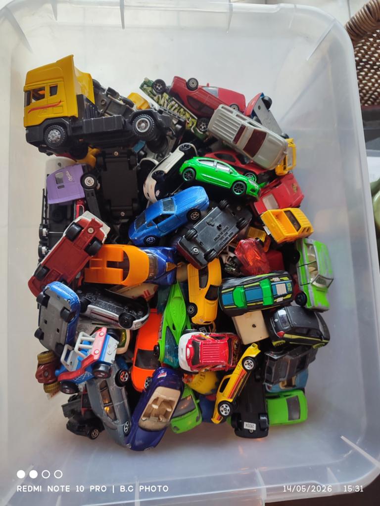 Lot de petite voiture, Enlèvement