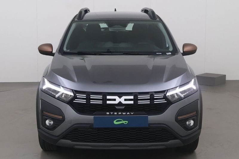 Dacia Sandero Stepway 1.0 tce expression 110, Autos, Argent ou Gris, Achat, Euro 6, Entreprise