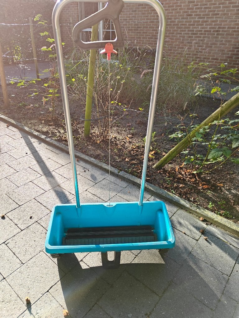 Épandeur Gardena, Enlèvement, Comme neuf, Autres types, Garduna