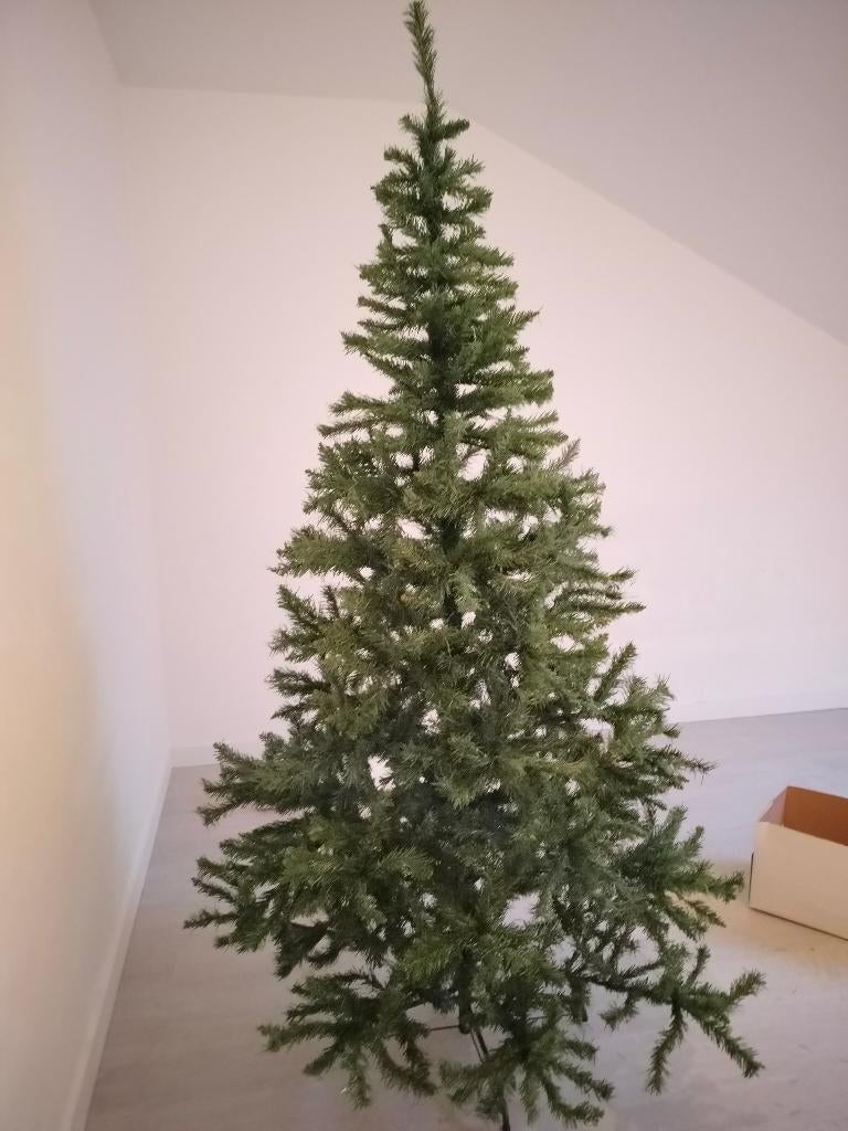Kerstboom 2.10m met meer dan 100 ballen, Diversen, Ophalen, Gebruikt