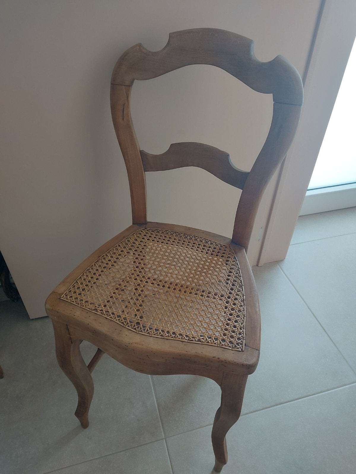 4 vol houten stoelen met gevlochten zitting, Antiek en Kunst, Ophalen