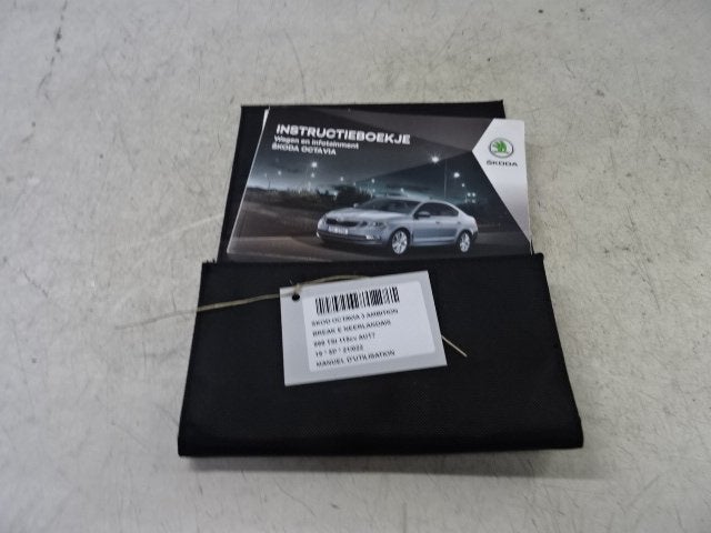 MANUEL UTILISATEUR NOTICE Skoda Octavia Combi (5EAC), Utilisé, Info@skoda-auto.de, Skoda, Max-Planck-Straße  3-5
64331  Weiterstadt, DE