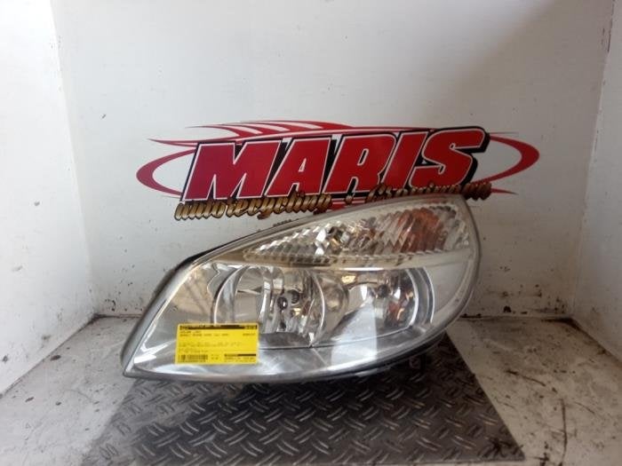 Phare gauche d'un Renault Megane Scenic, -, Renault, -, 3 mois de garantie