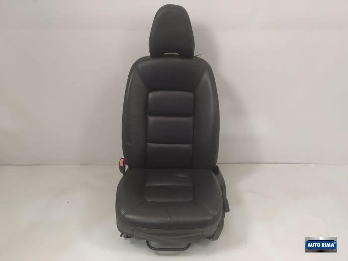 Siège gauche d'un Volvo V70, -, 3 mois de garantie, Utilisé, -