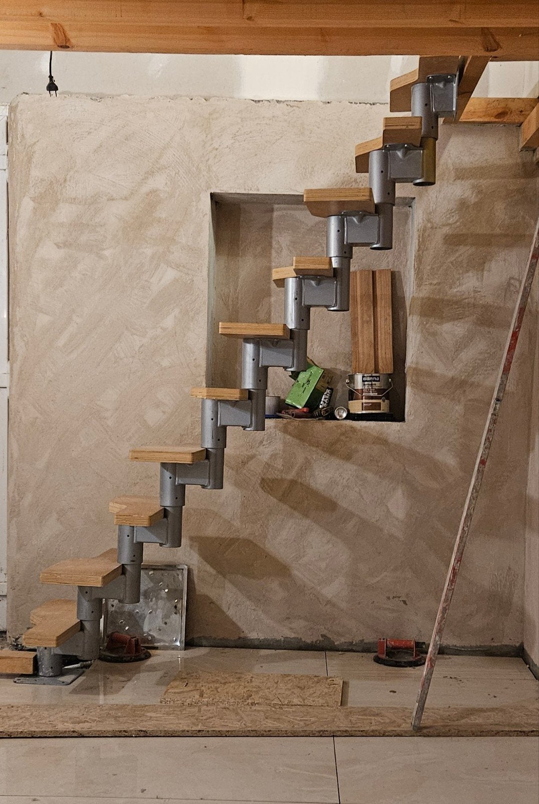 escalier réglable 11marche en hetre, Bricolage & Construction, Échelles & Escaliers, Enlèvement, Utilisé, Escalier