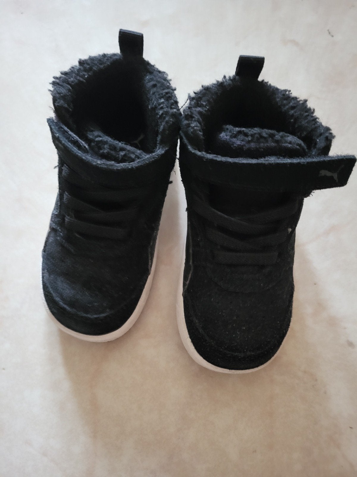 Puma baby schoenen maat 22, 3euro, Enfants & Bébés, Vêtements de bébé | Chaussures & Chaussettes, Enlèvement, Comme neuf, Puma