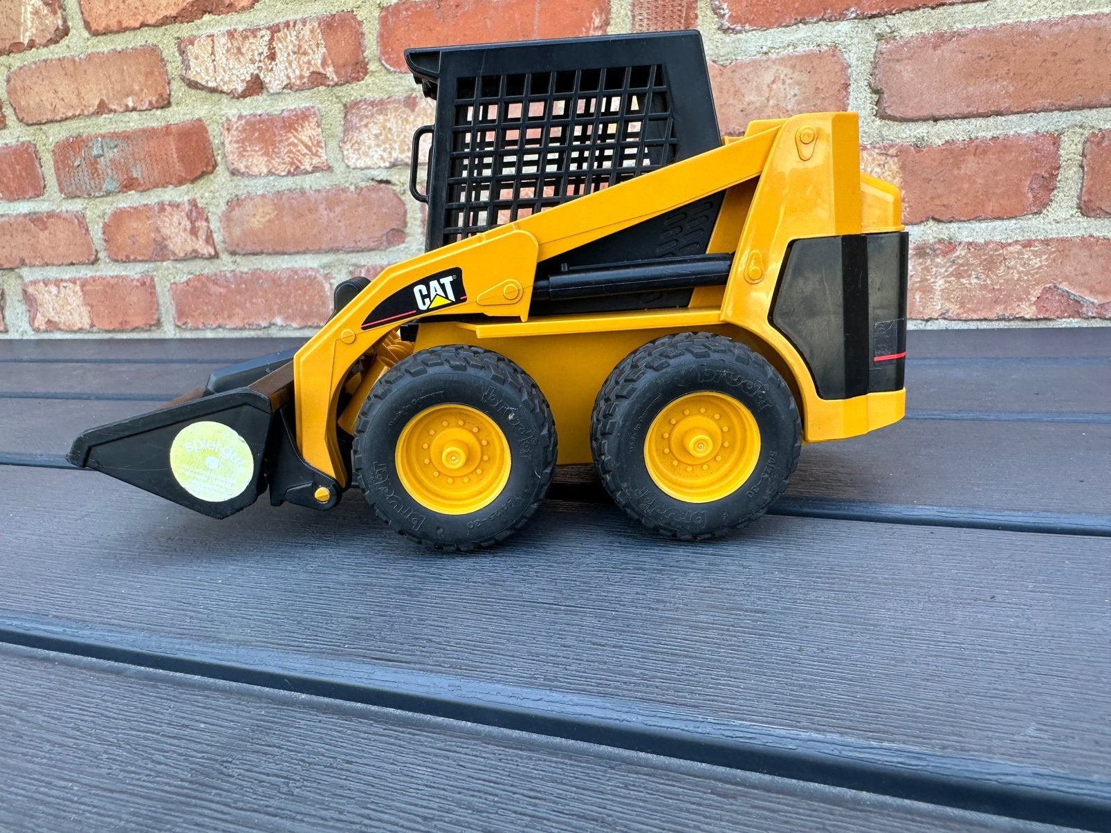 Bruder Bobcat, Ophalen, Gebruikt