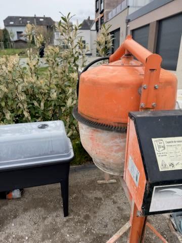 Betonniere en bon etat, Ophalen, Gebruikt