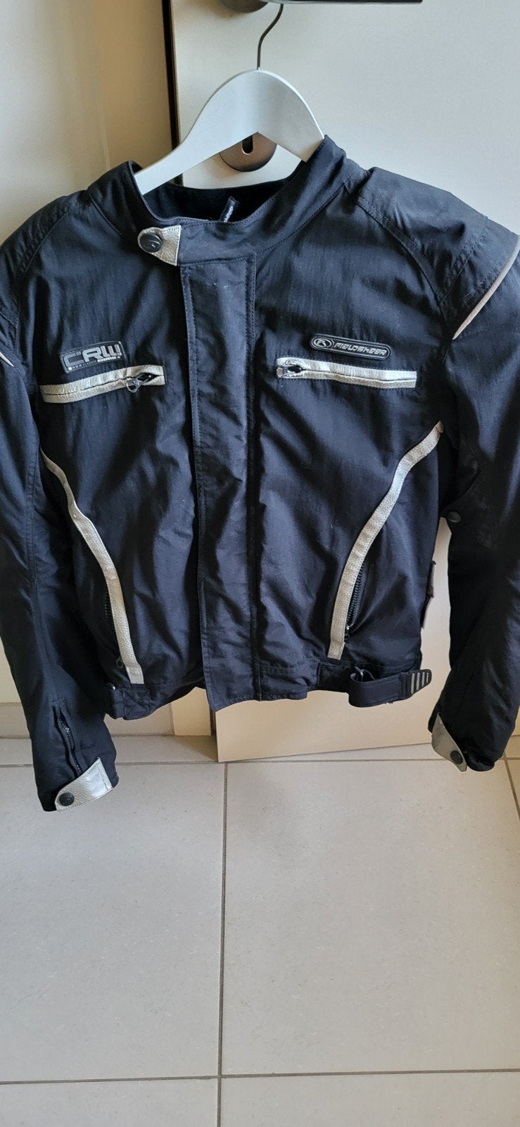 motorjas Fieldsheer, Motoren, Ophalen