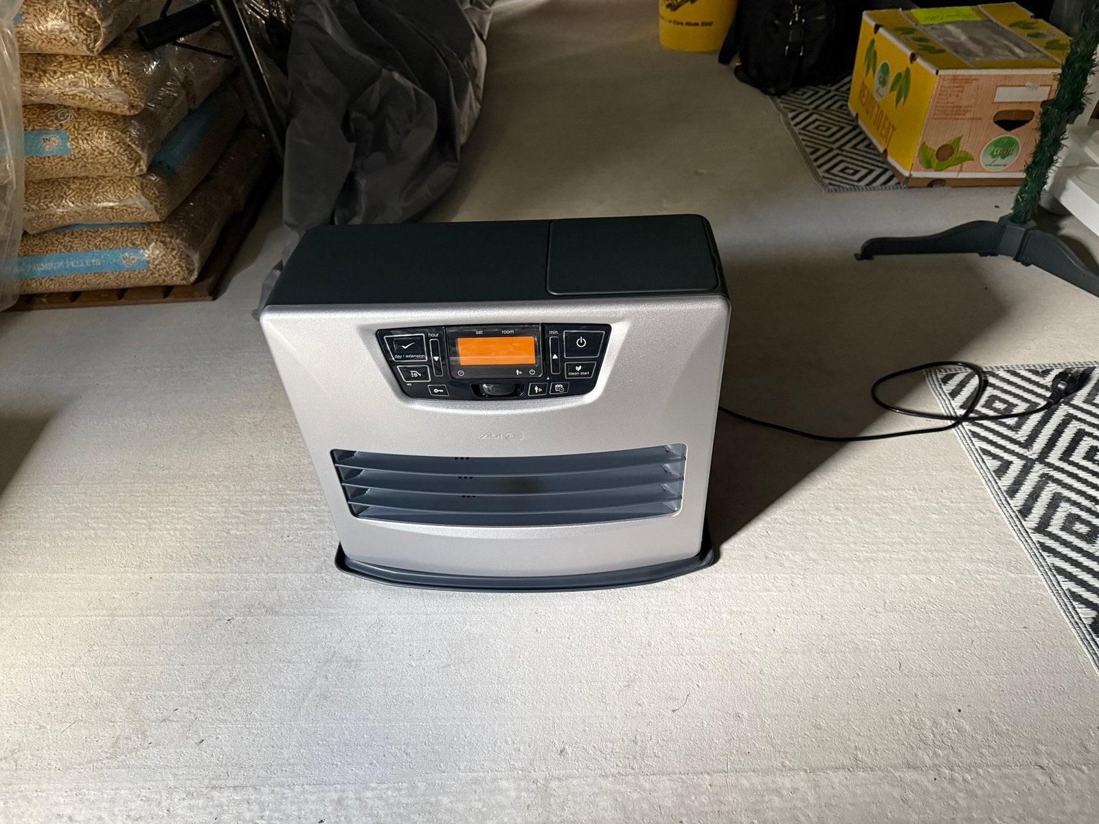 Zibro LC150 poêle laser 4650W, Ophalen, Zo goed als nieuw