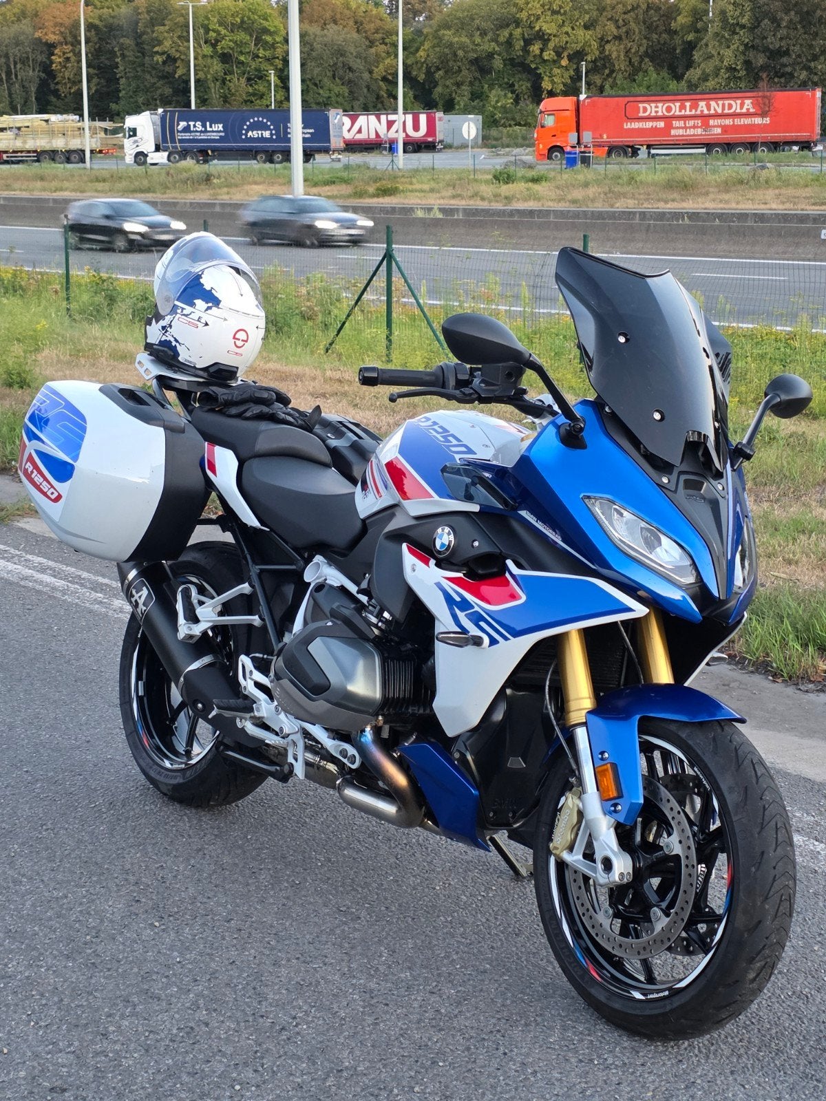1250r rs 2025, Plus de 35 kW, 1250 cm³, 2 cylindres, Manuelle