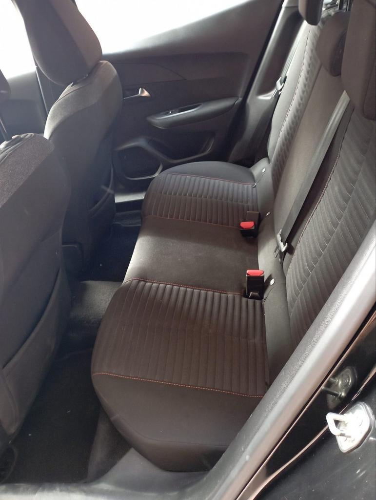 Peugeot 2008 zwart benzine bj 2020 automaat, Auto's, Automaat, Multifunctioneel stuurwiel, Particulier, Te koop