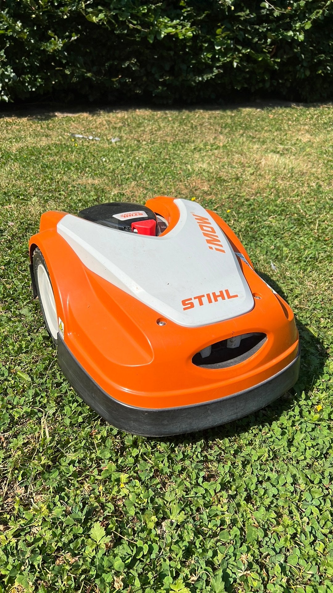 STIHL iMow RMI 422 P robotgrasmaaier + laadstation, Ophalen, Zo goed als nieuw