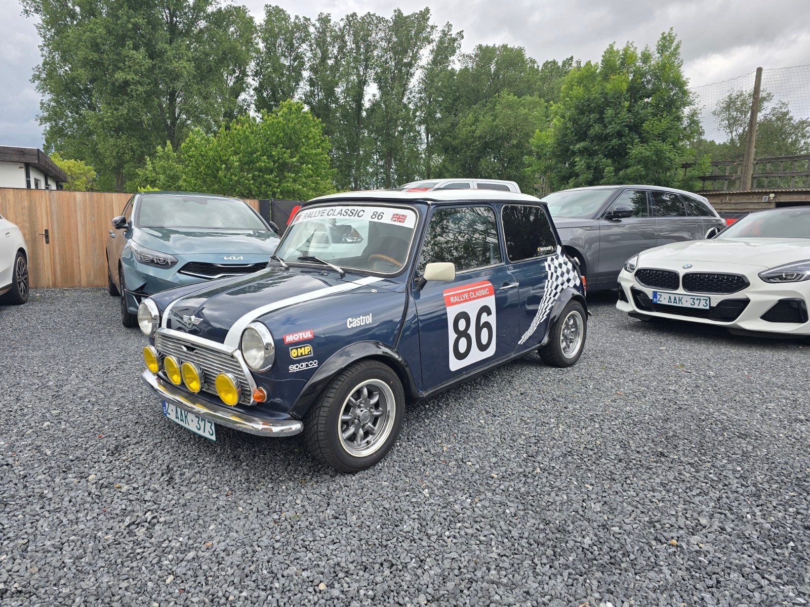 Mini austin 1000cc rally look 1986, Auto's, 4 zetels, Zwart, Blauw, Leder
