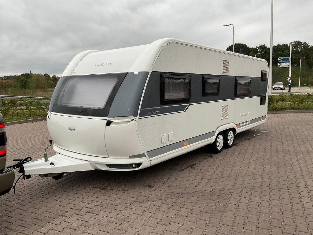 Hobby Prestige 650 KFU, Rondzit, Hobby, Vast bed, 7 tot 8 meter